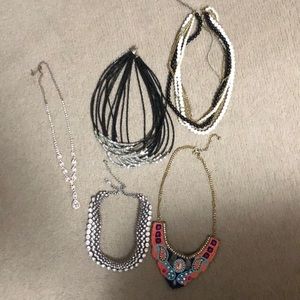 Set of 5 necklaces!